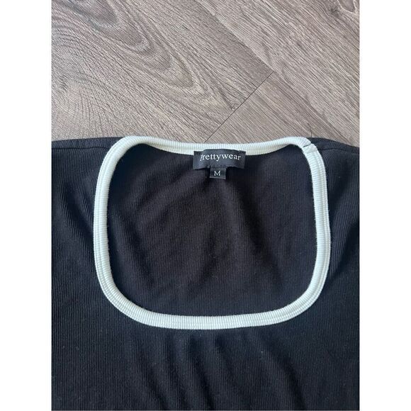 Pretty wear contrast trim square neck top in black and white size M - Picture 3 of 3